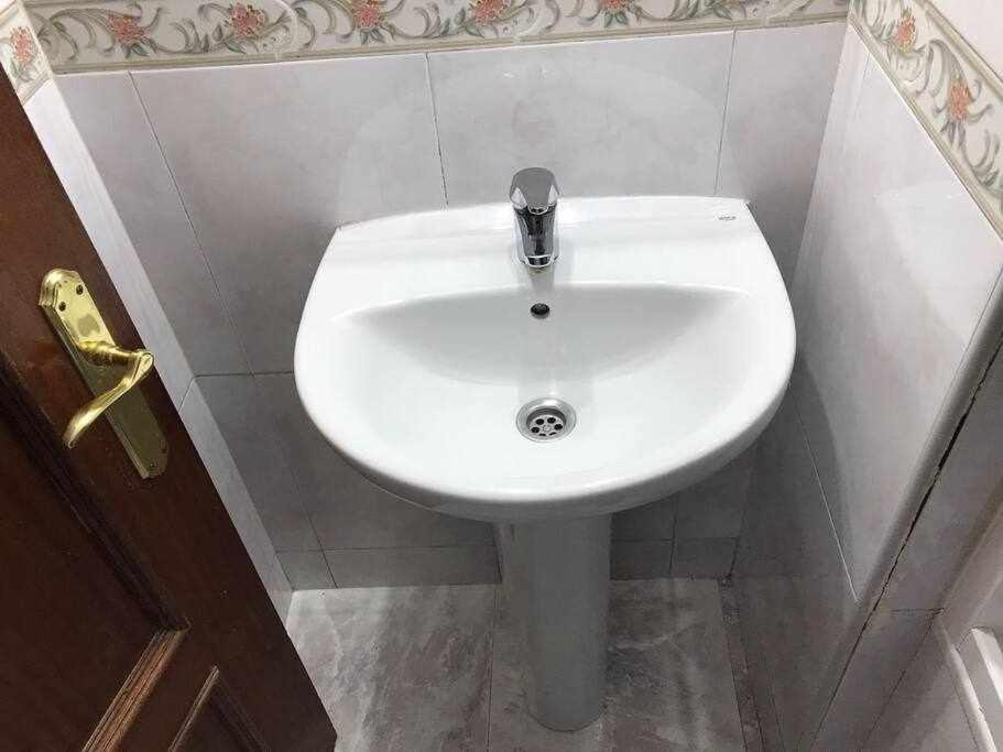 Agradable Apartamento En Zona Malasana Madrid Lägenhet Exteriör bild